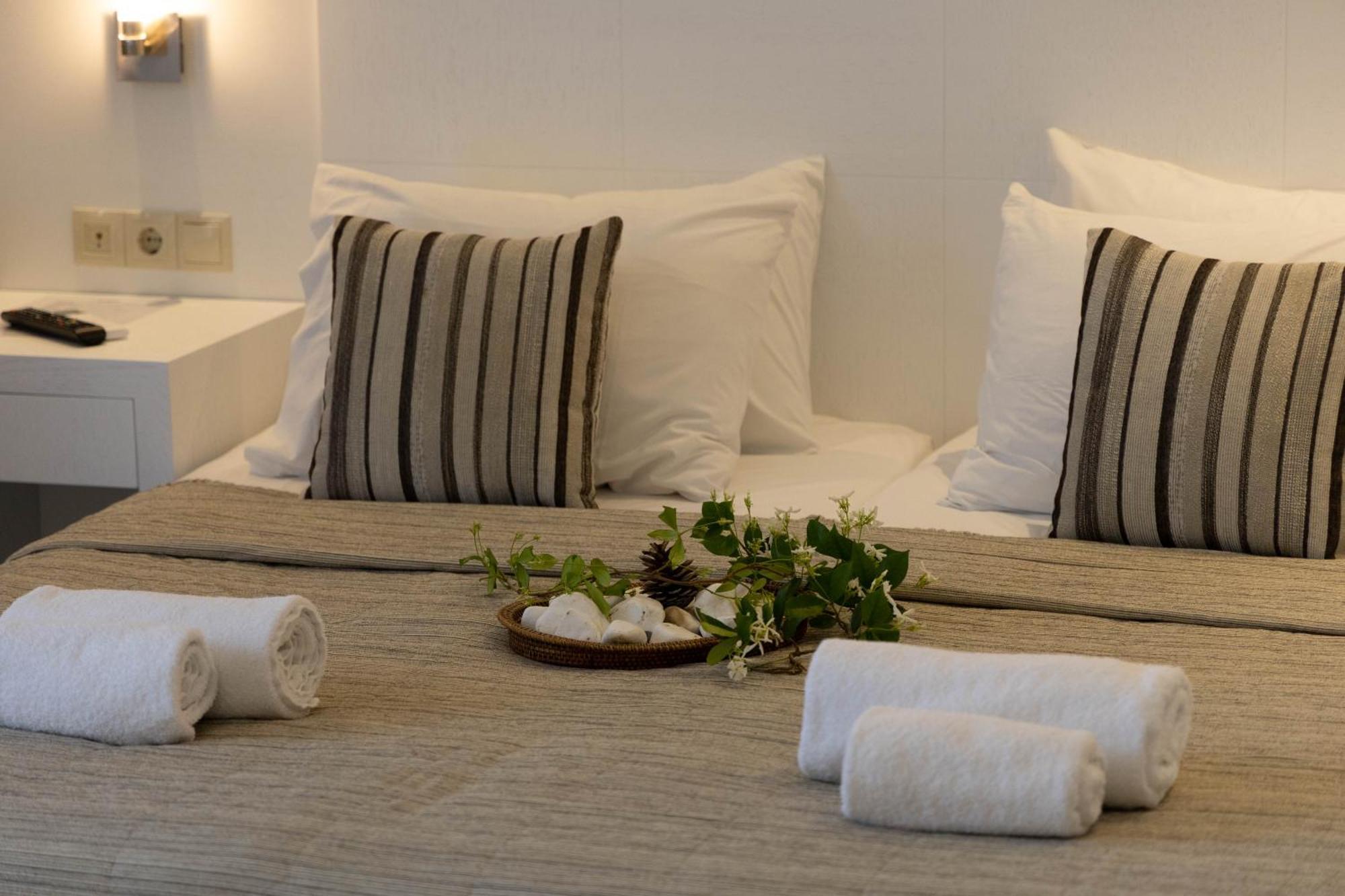 אגיה פלגיה קיתירה Eva Mare Hotel & Suites - Adults Only מראה חיצוני תמונה